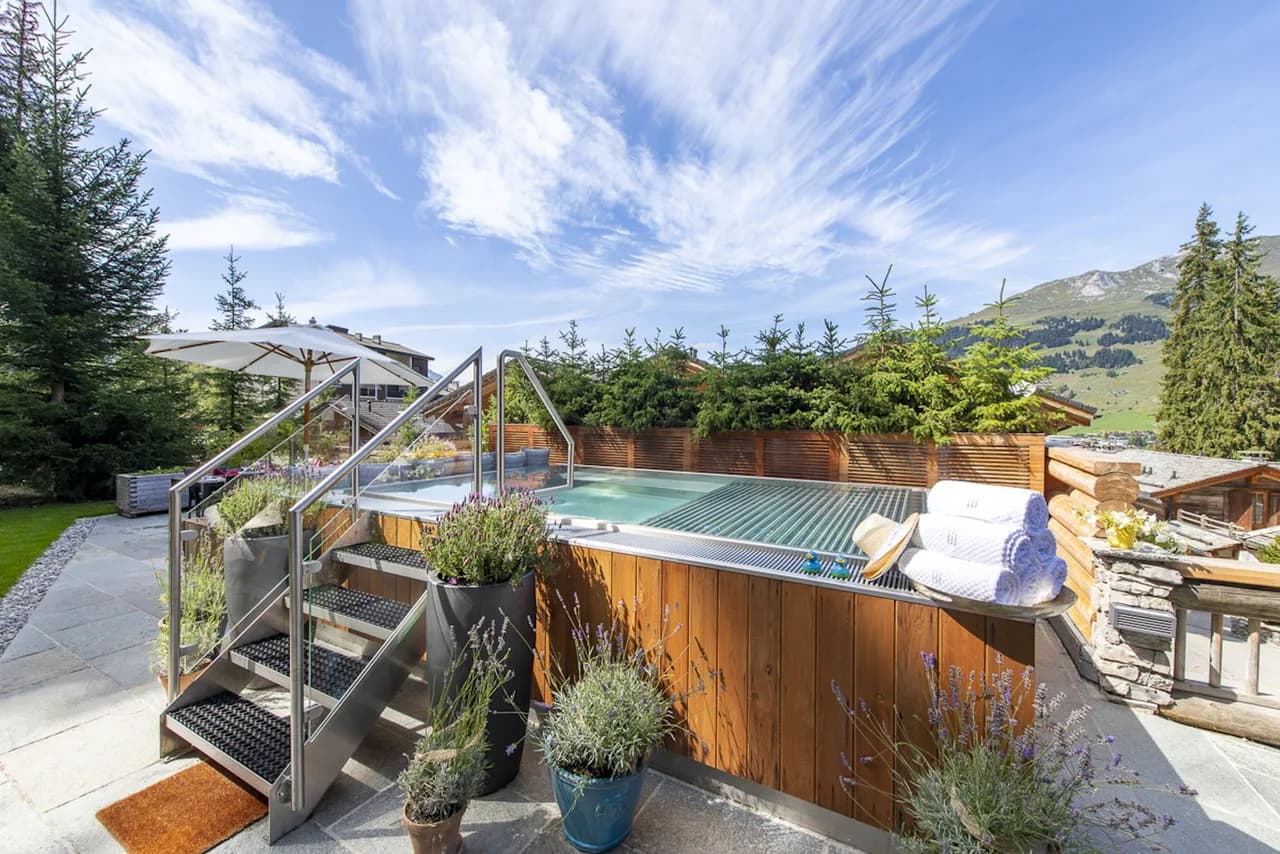 Ein TRAUMHAFTES CHALET-REFUGIUM, DAS ÜBER DEM BERG ÜBER VERBIER THRONT, Foto 2