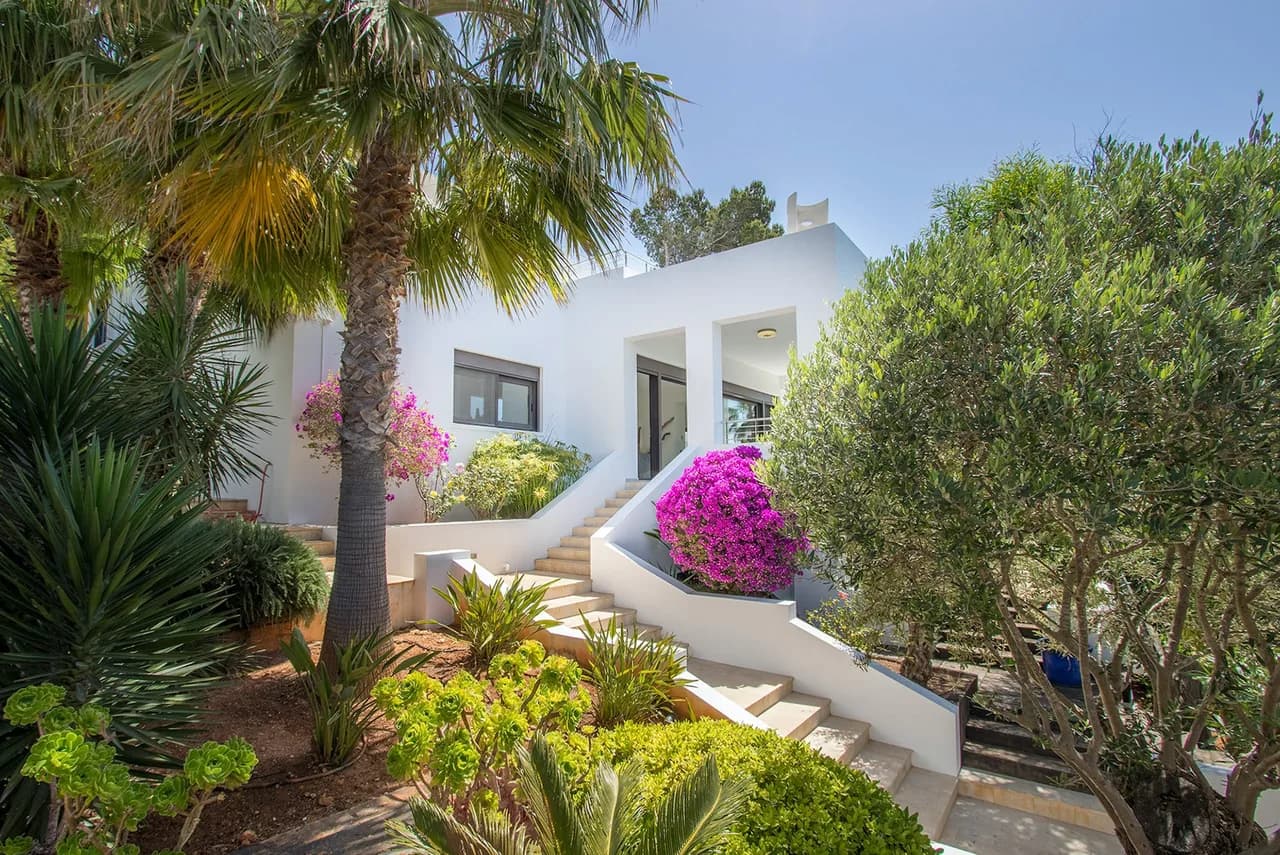 Hermosa villa recién construida con grandes vistas al mar en una zona muy solicitada cerca de Talamanca, foto 2