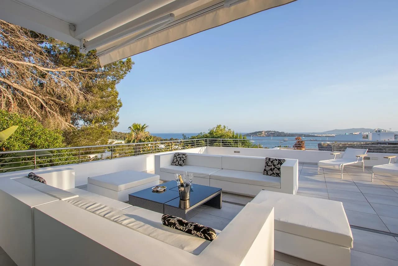 Hermosa villa recién construida con grandes vistas al mar en una zona muy solicitada cerca de Talamanca, foto 4