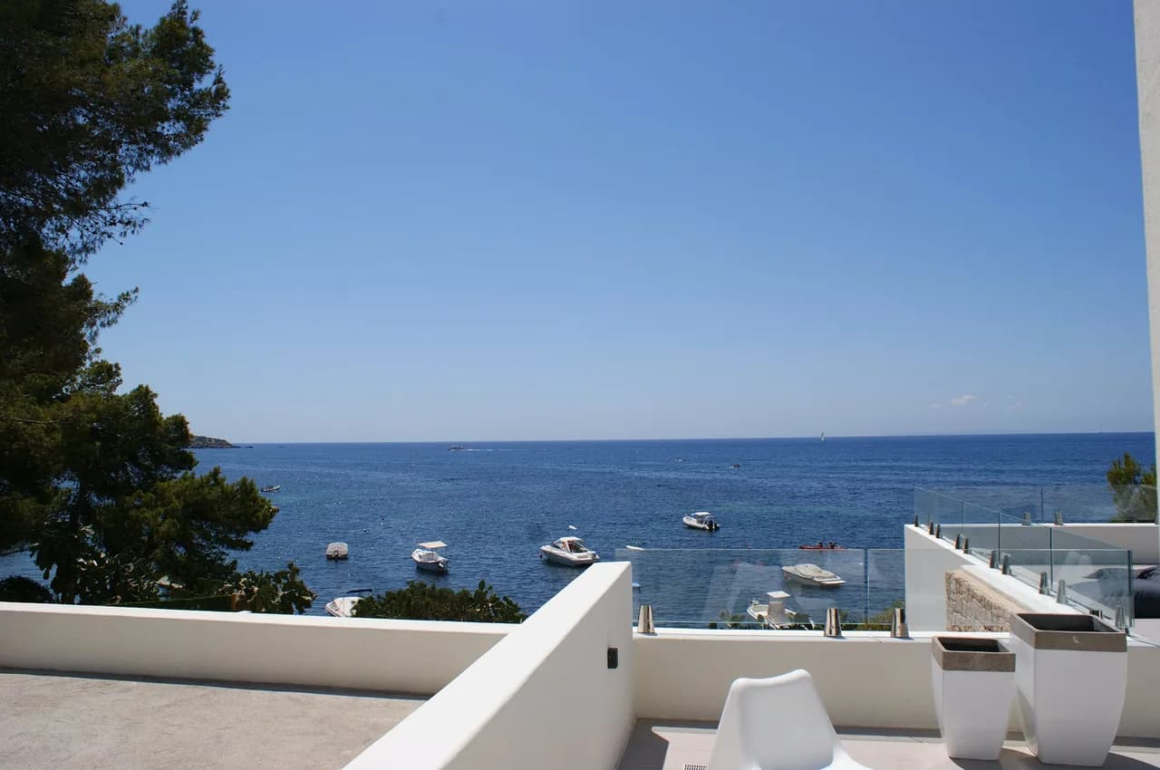 Propiedad de 4 habitaciones en primera línea, con una vista al mar excepcional, perfectamente ubicada cerca de la playa, foto 4