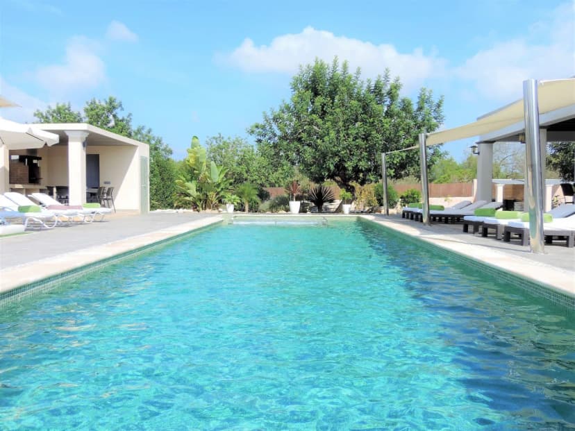 Secluded countryside plot, close to San Antonio