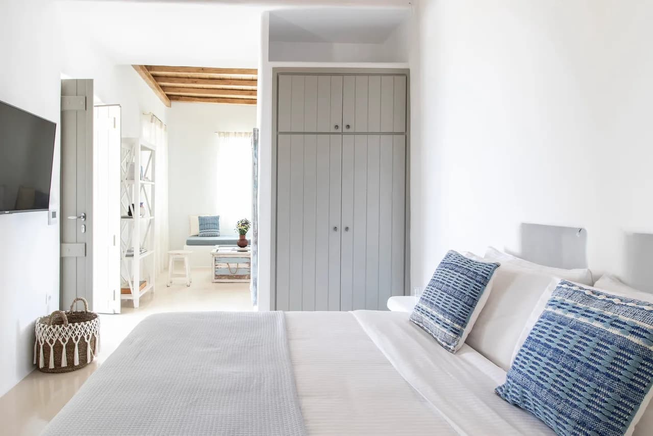 Perfekte Kombination aus traditioneller kykladischer Architektur und modernem Luxus, Foto 3