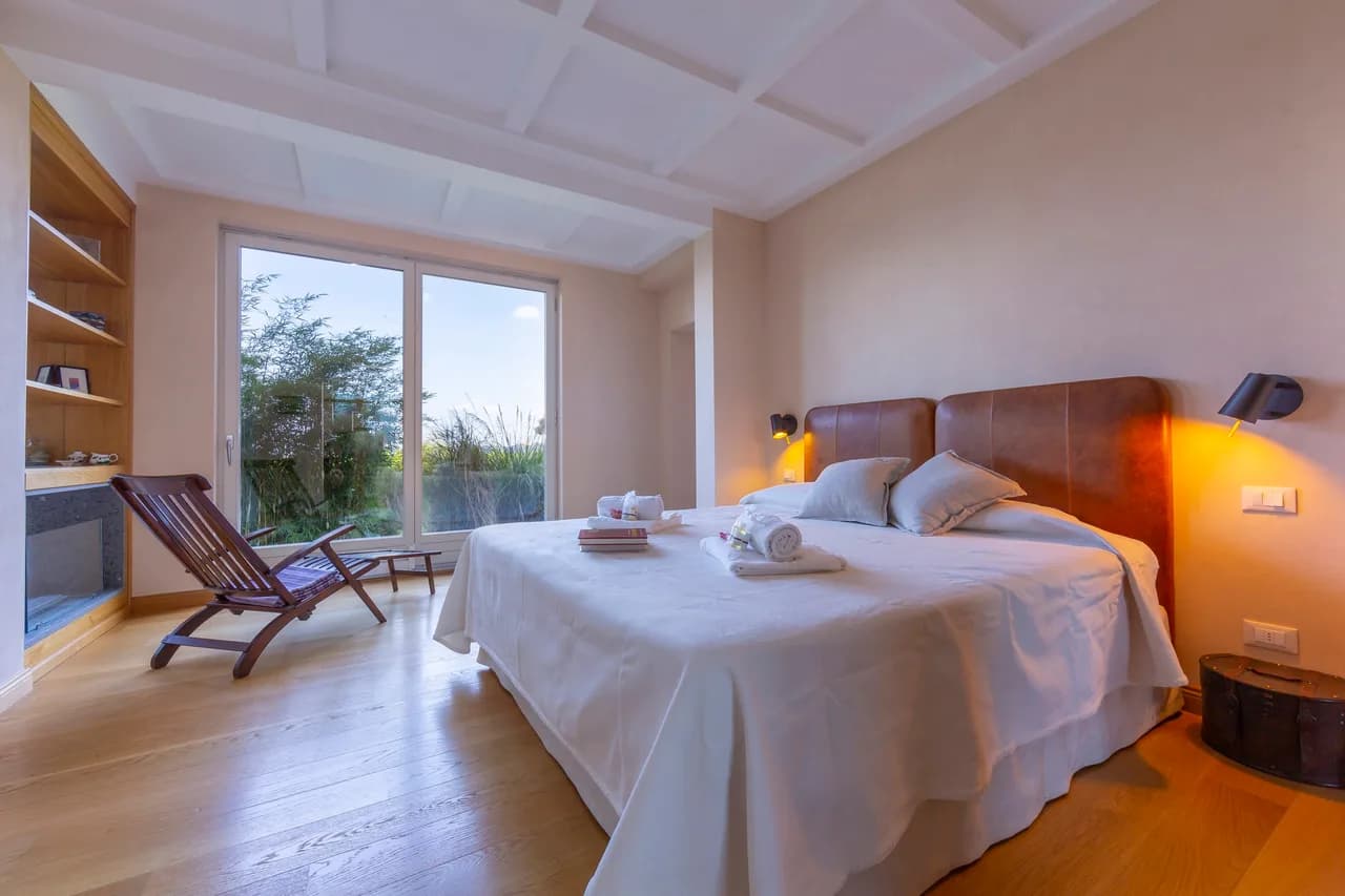 Poolside Lake Villa with Panoramic Sea Views photo 5