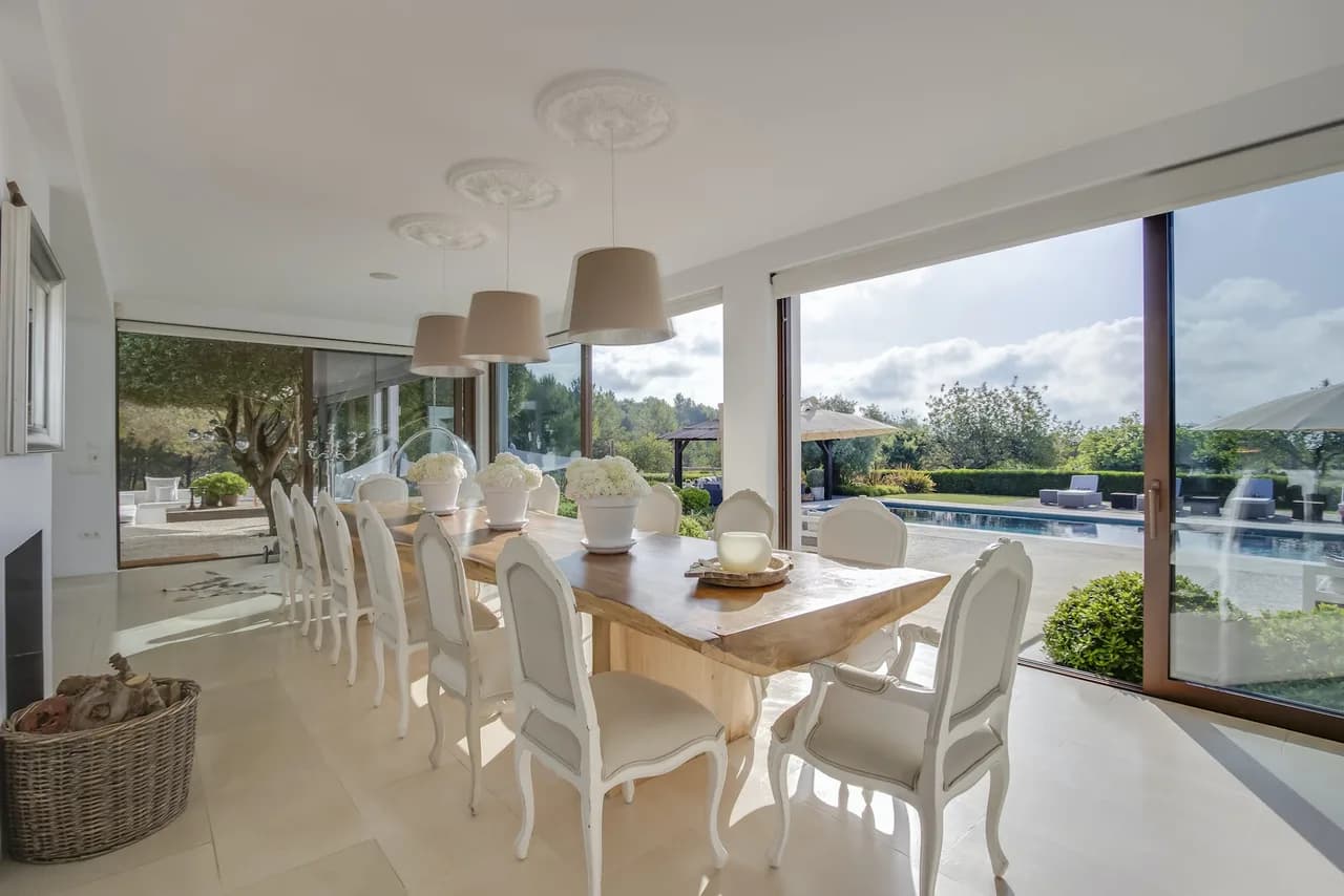 IMPRESIONANTE VILLA DE ESTILO RURAL CON ACABADOS MODERNOS DE LA MÁS ALTA CALIDAD, foto 4