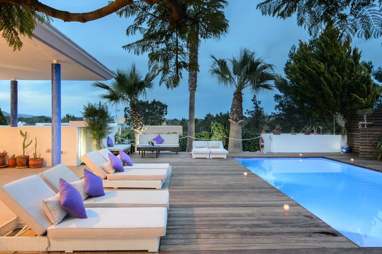 Villa Bien Equipada en la Gloriosa Costa Oeste de Ibiza, Cerca de San Antonio, foto 4