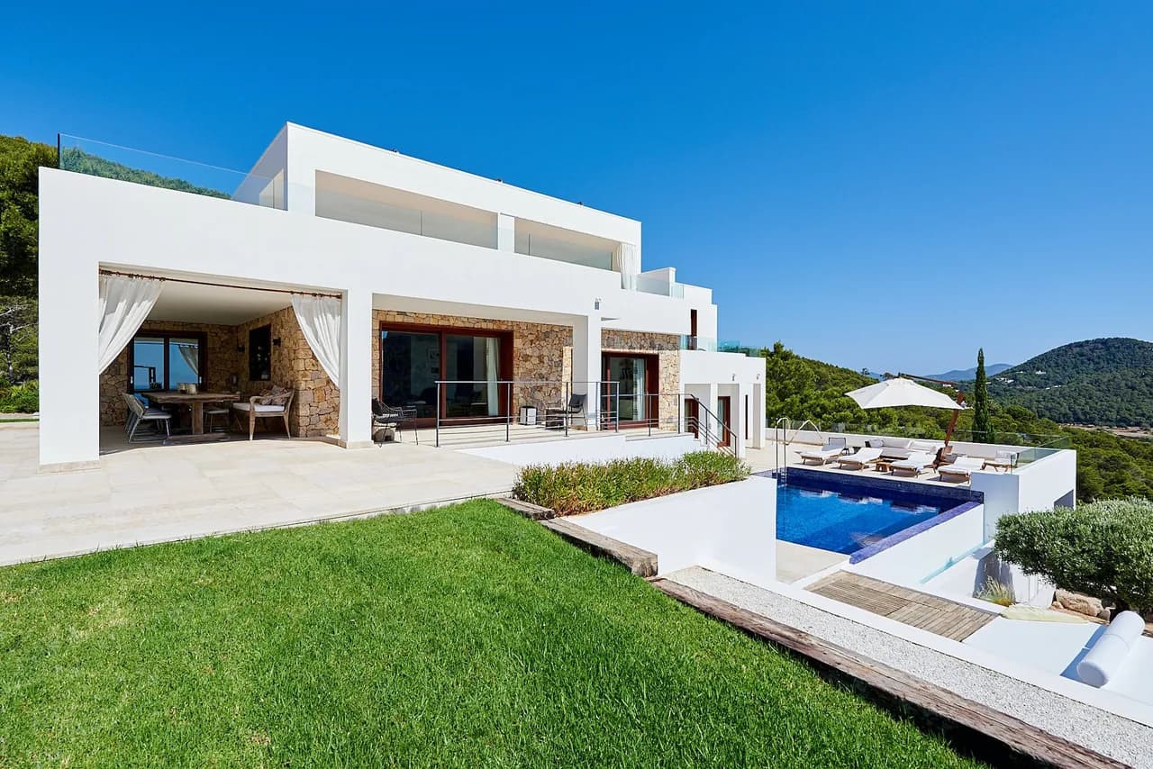 MAGNÍFICA VILLA CON VISTAS INCOMPARABLES Y DESLUMBRANTES SOBRE SOL DEN SERRA, foto 2