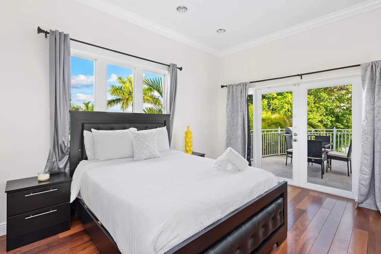 Amplia y Brillante Villa con Hermosas Vistas al Agua, foto 4