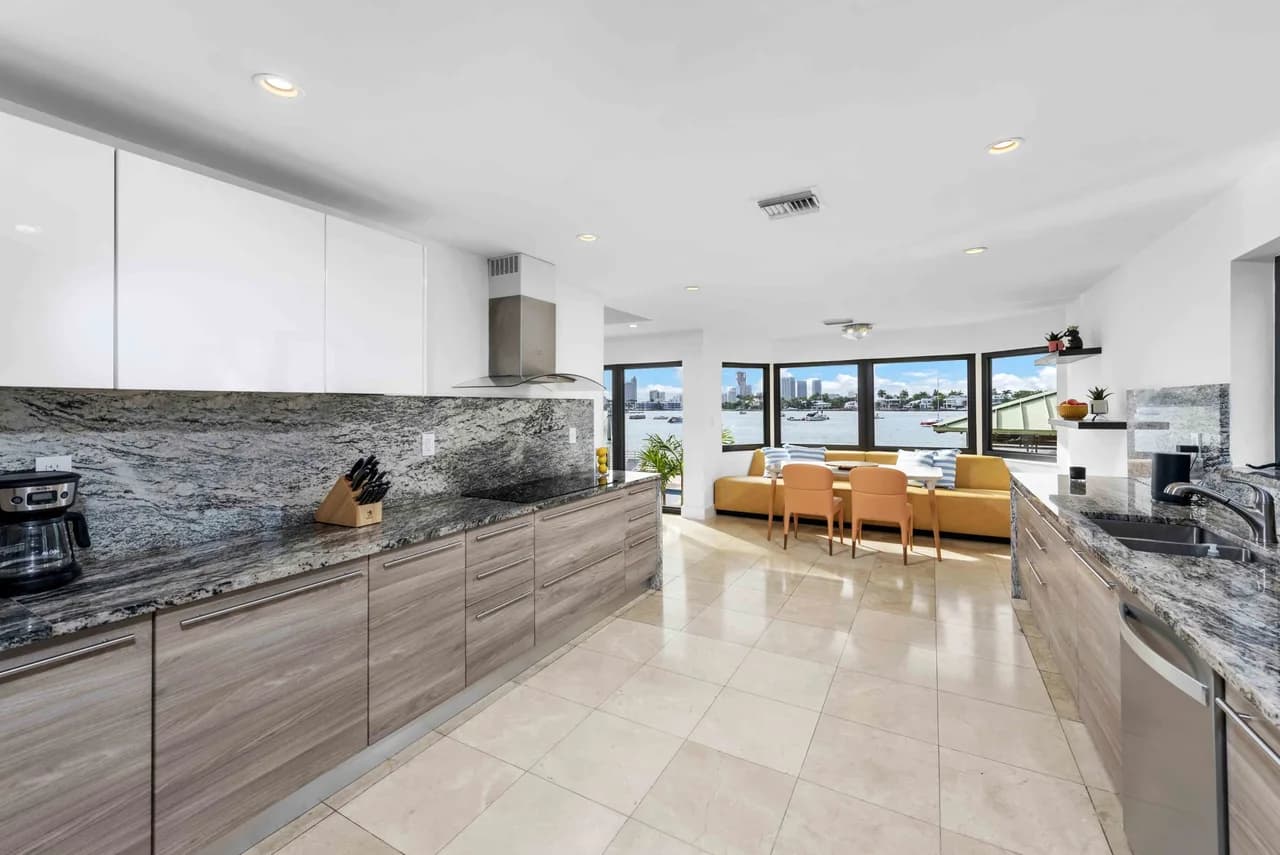 Impresionante Villa en Miami con Vistas al Agua, foto 4