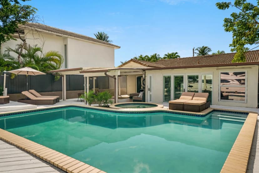 Luxurious Transitional Villa with Water Views