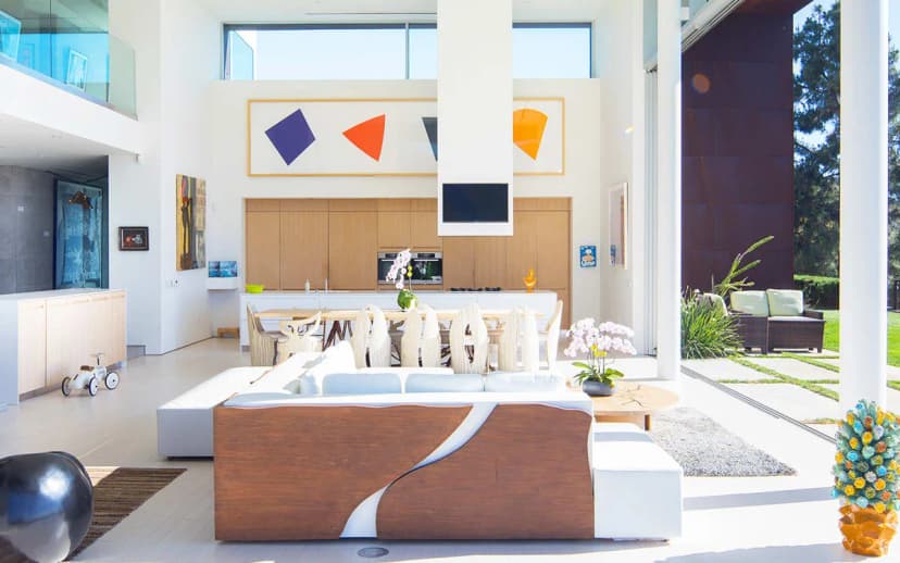STUNNING MALIBU VILLA