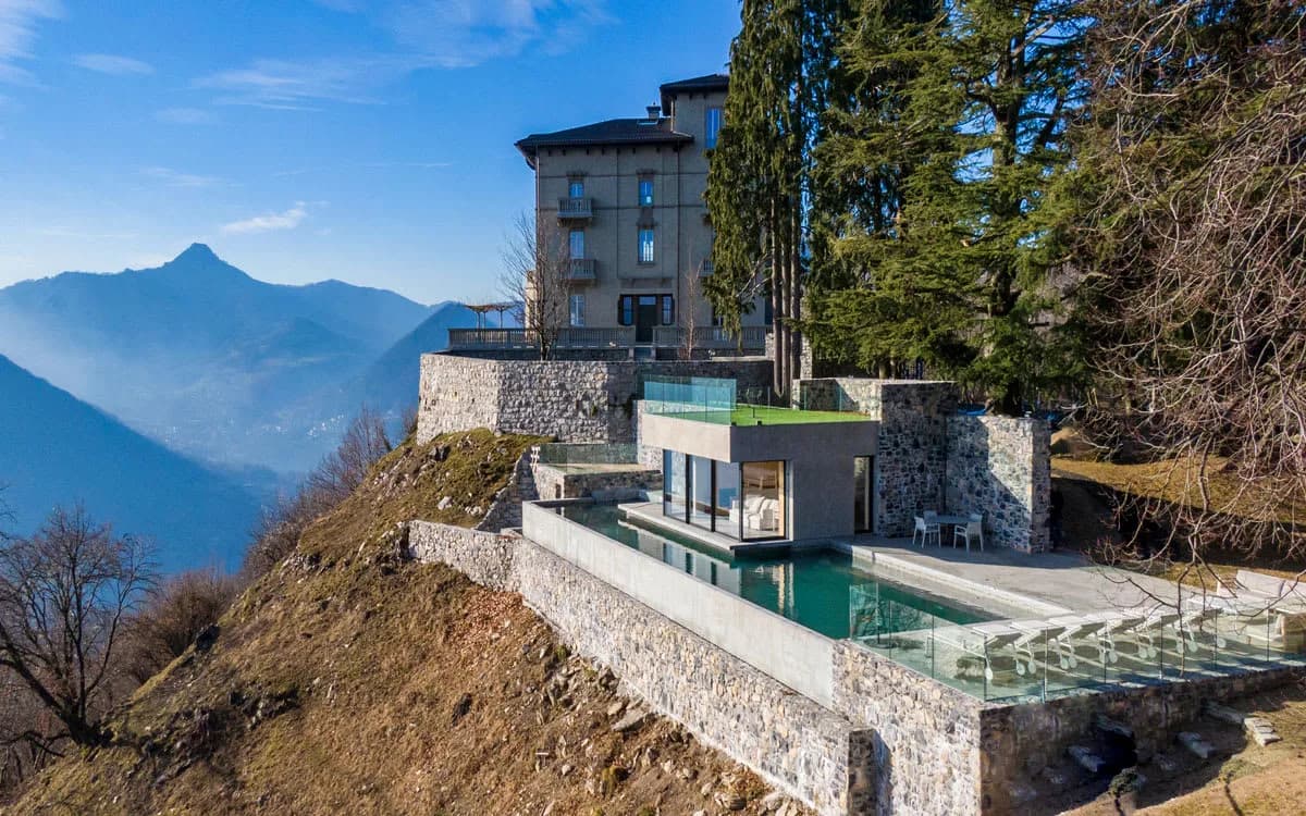 WUNDERSCHÖNE VILLA MIT BLICK AUF DEN COMER SEE
