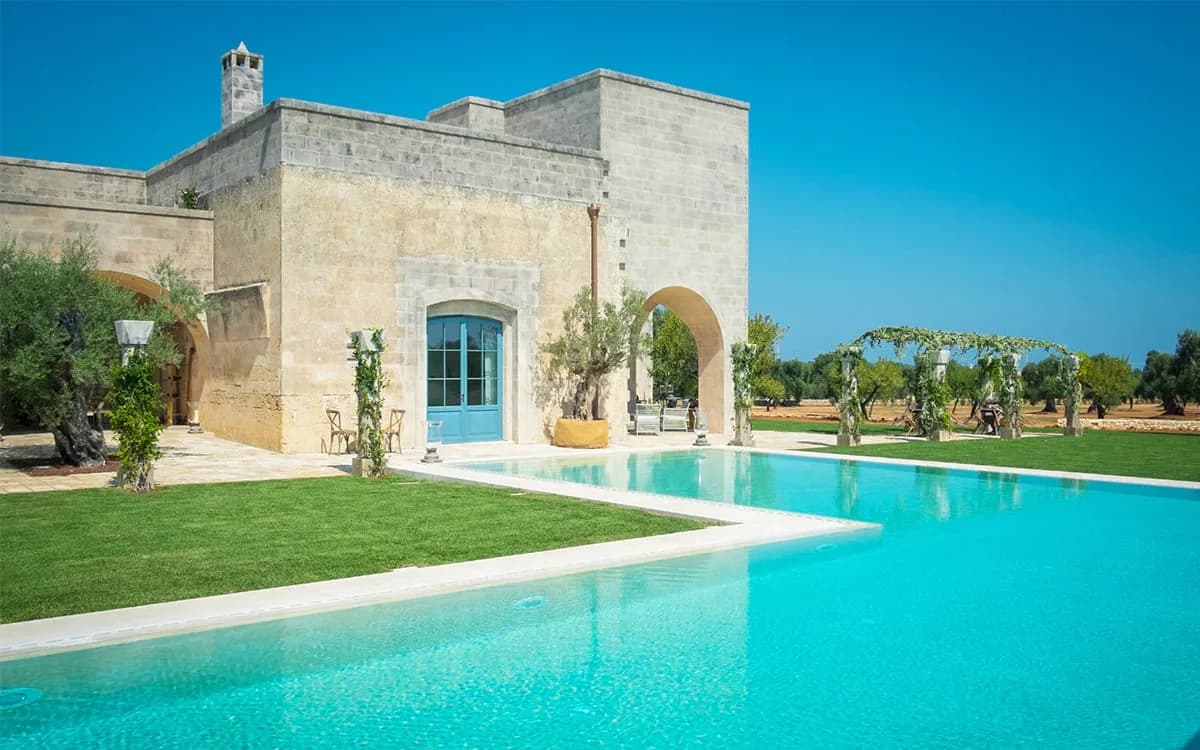 ATEMBERAUBENDE ELEGANTE VILLA IN APULIEN