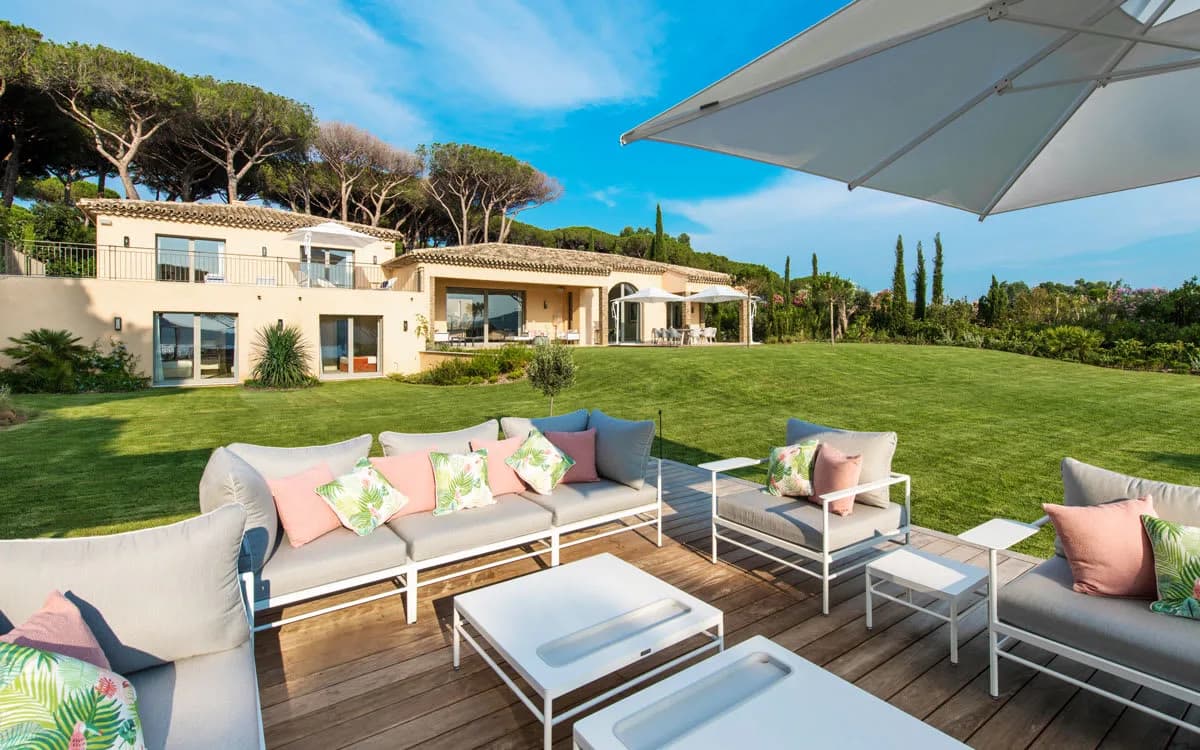 ST TROPEZ'S ATEMBERAUBENDE VILLA MIT SCHÖNEN GESTALTETEN GÄRTEN, Foto 5