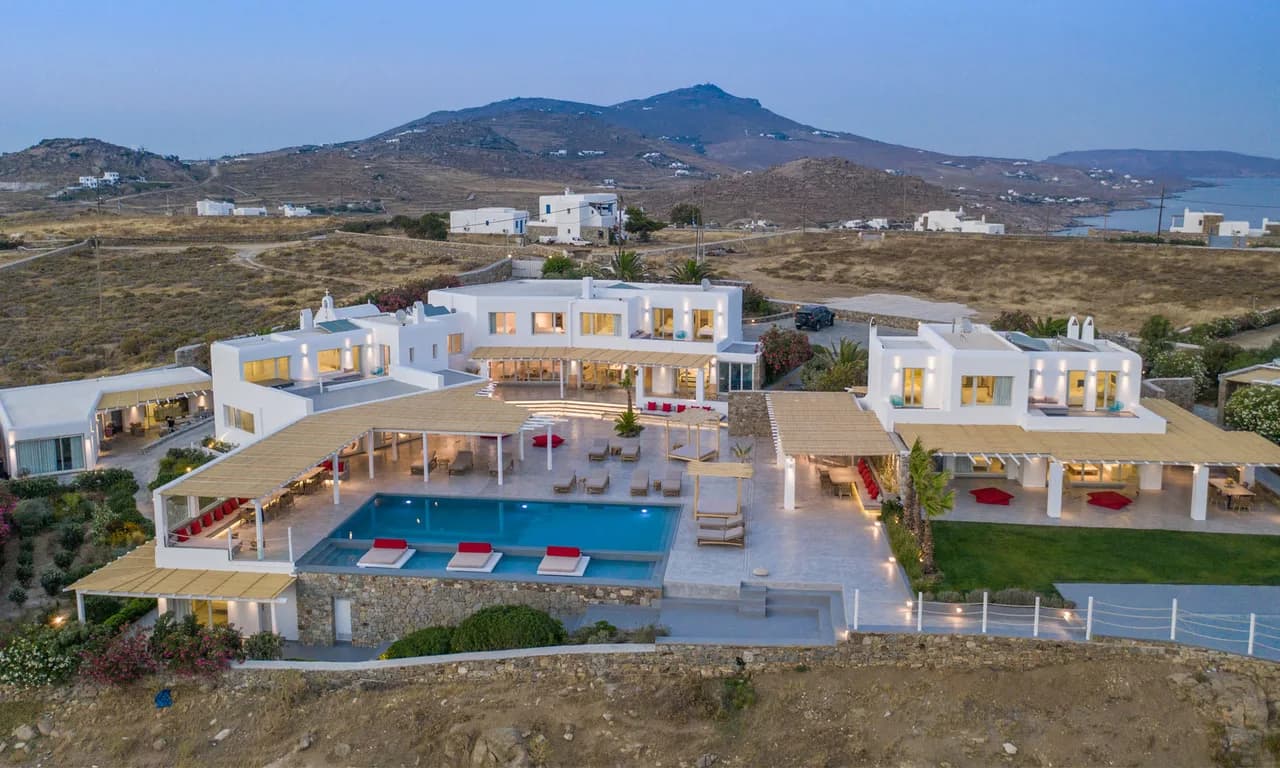 ULTIMATE LUXURY 20BR ESTATE IN MYKONOS photo 2