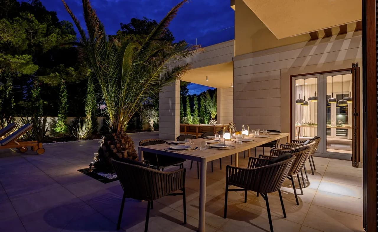 GRANDE VILLA DE LUXE AVEC PISCINE EXTÉRIEURE PRIVÉE, photo 4
