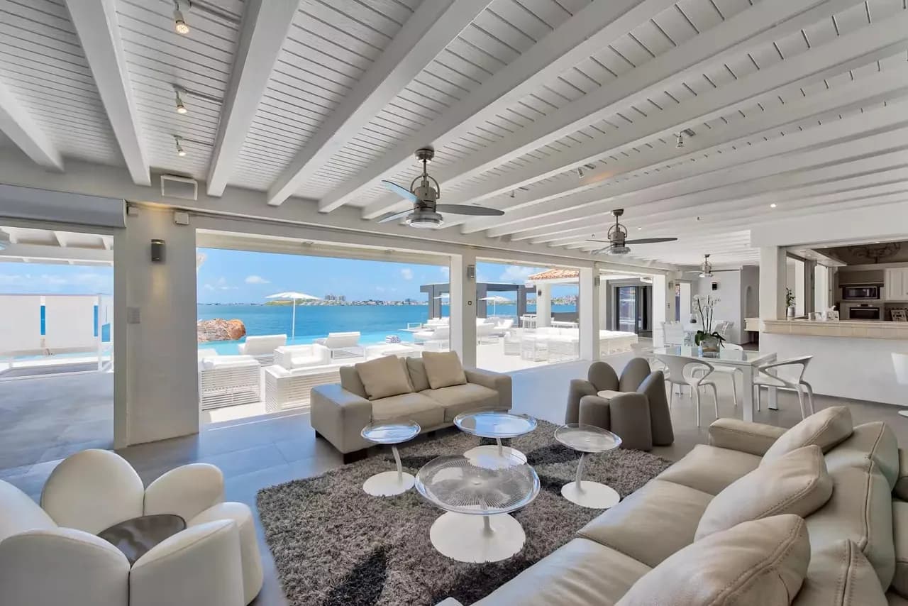 IMPRESIONANTE VILLA EN LA PLAYA CON PISCINA, foto 4