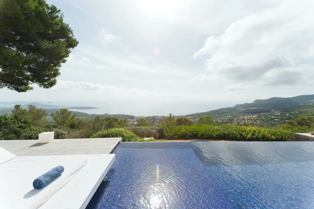 VILLA LUJOSA CON HERMOSAS VISTAS AL MAR, foto 2