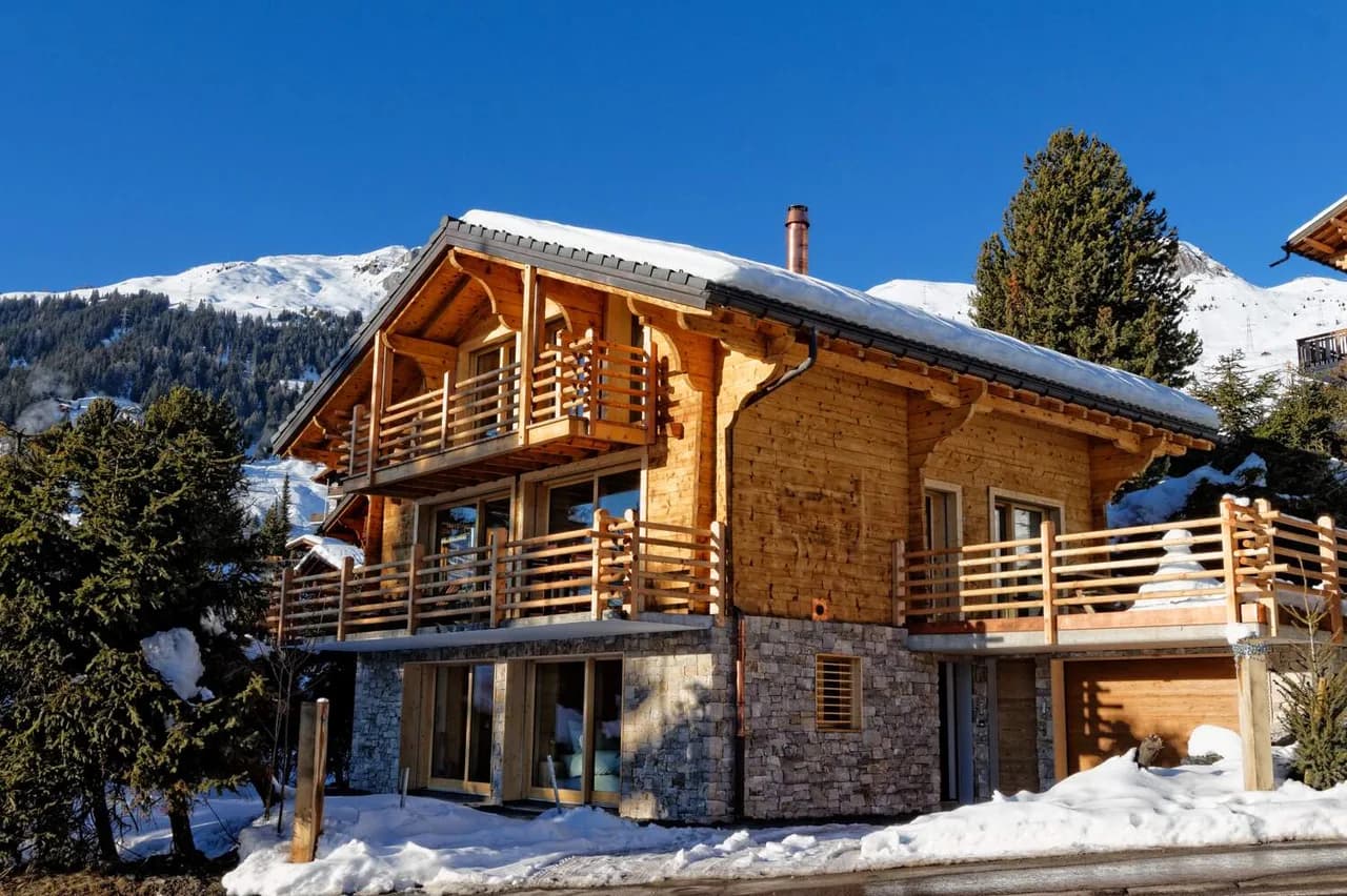 CHALET ÉBLOUISSANT AVEC SAUNA ET JACUZZI, photo 3