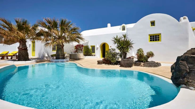 Unique Luxury Santorini Villa With Amazing Volcano And Caldera Views