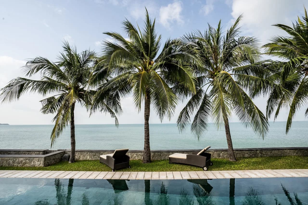 MODERNE THAI-VILLA AM STRAND