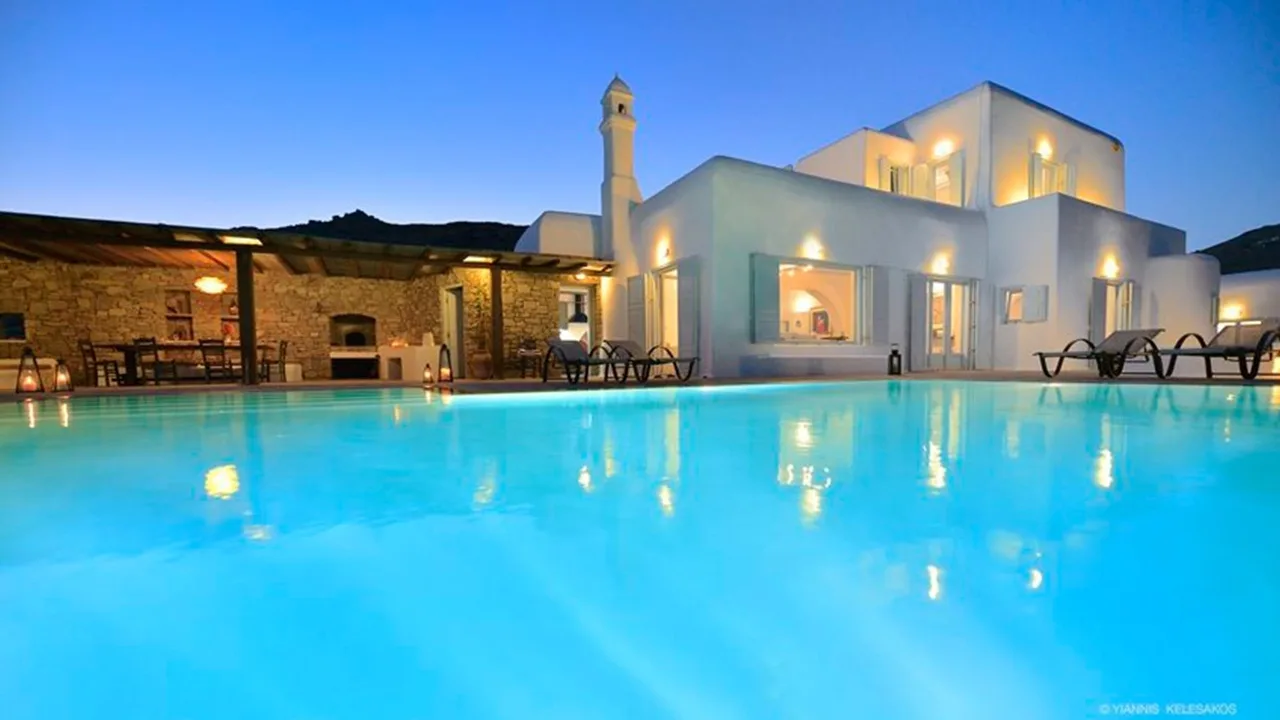 Erstaunliche Villa mit hervorragendem Außenbereich und kykladischer Landschaft, Foto 2