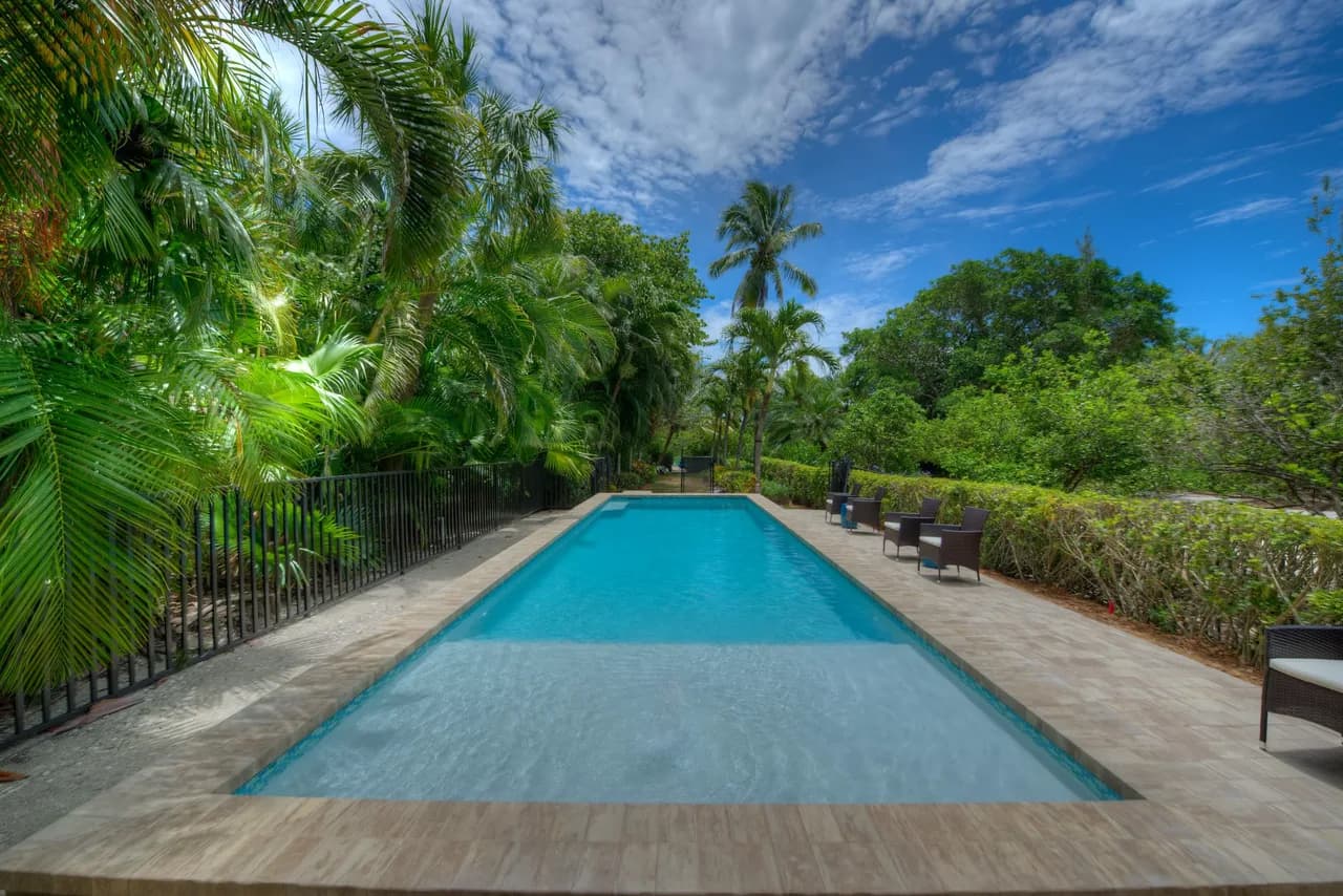 Waterfront Villa with Private Dock in Southwest Florida Coast, foto 4