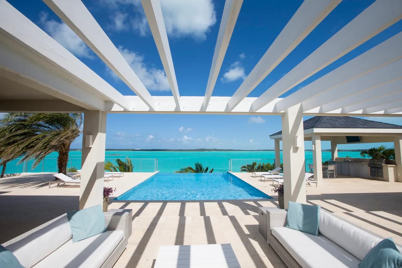 Oceanfront Five Bedroom Villa in Providenciales photo 3
