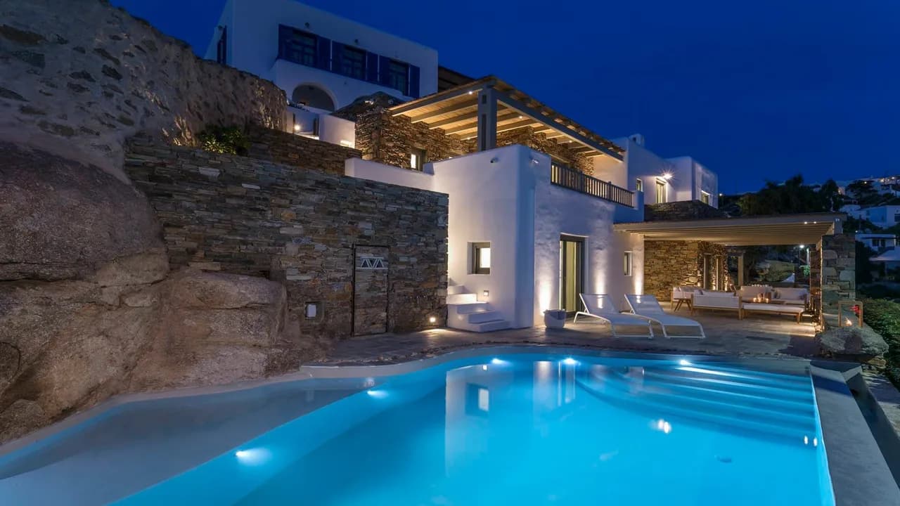 Traditionelles weißes Mykonos-Haus mit modernem Flair, Foto 2