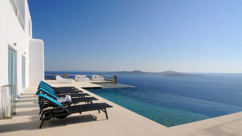 Charming Mykonos Villa With Contemporary Design
