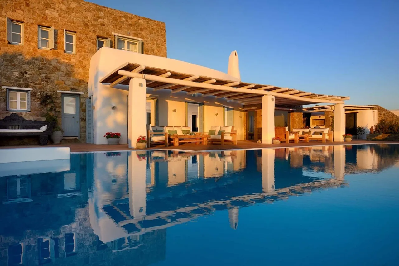 Luxuriöse Villa mit typisch griechischer Inselkulisse, Foto 5