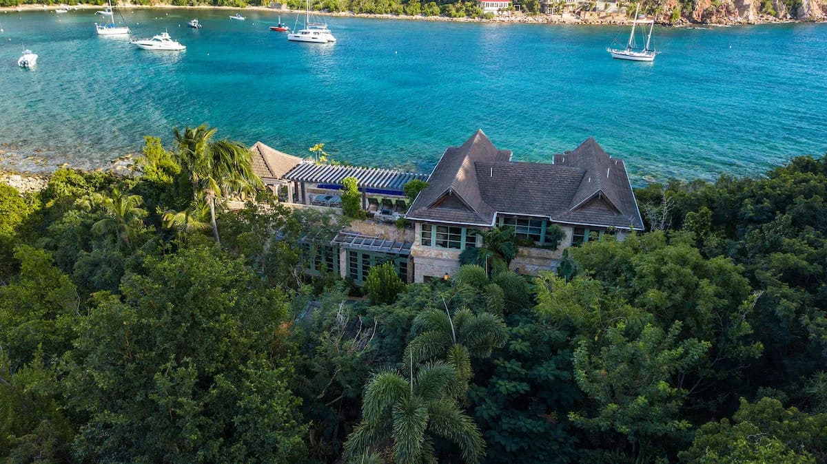 Oceanfront Pool Villa in Saint Thomas photo 2