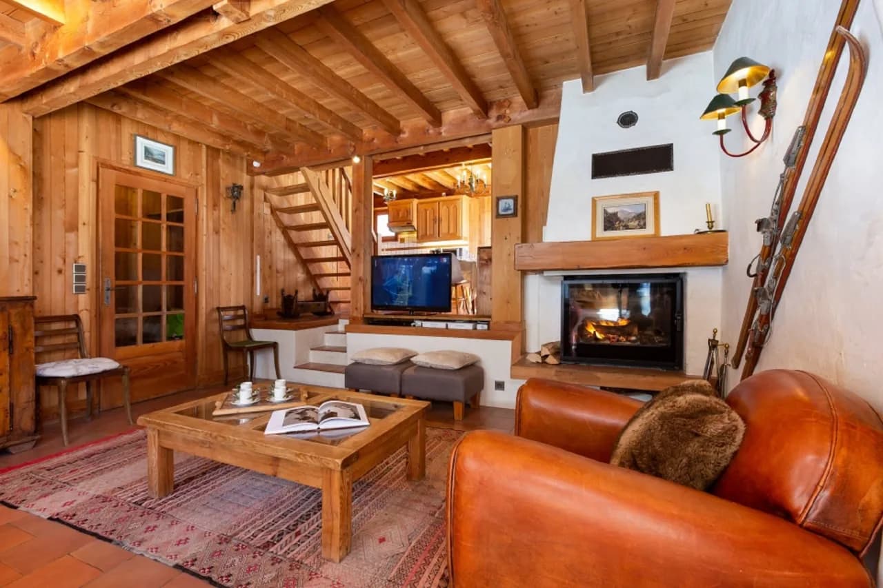 Captivating Holiday Home With Sunny Mont Blanc Views photo 3