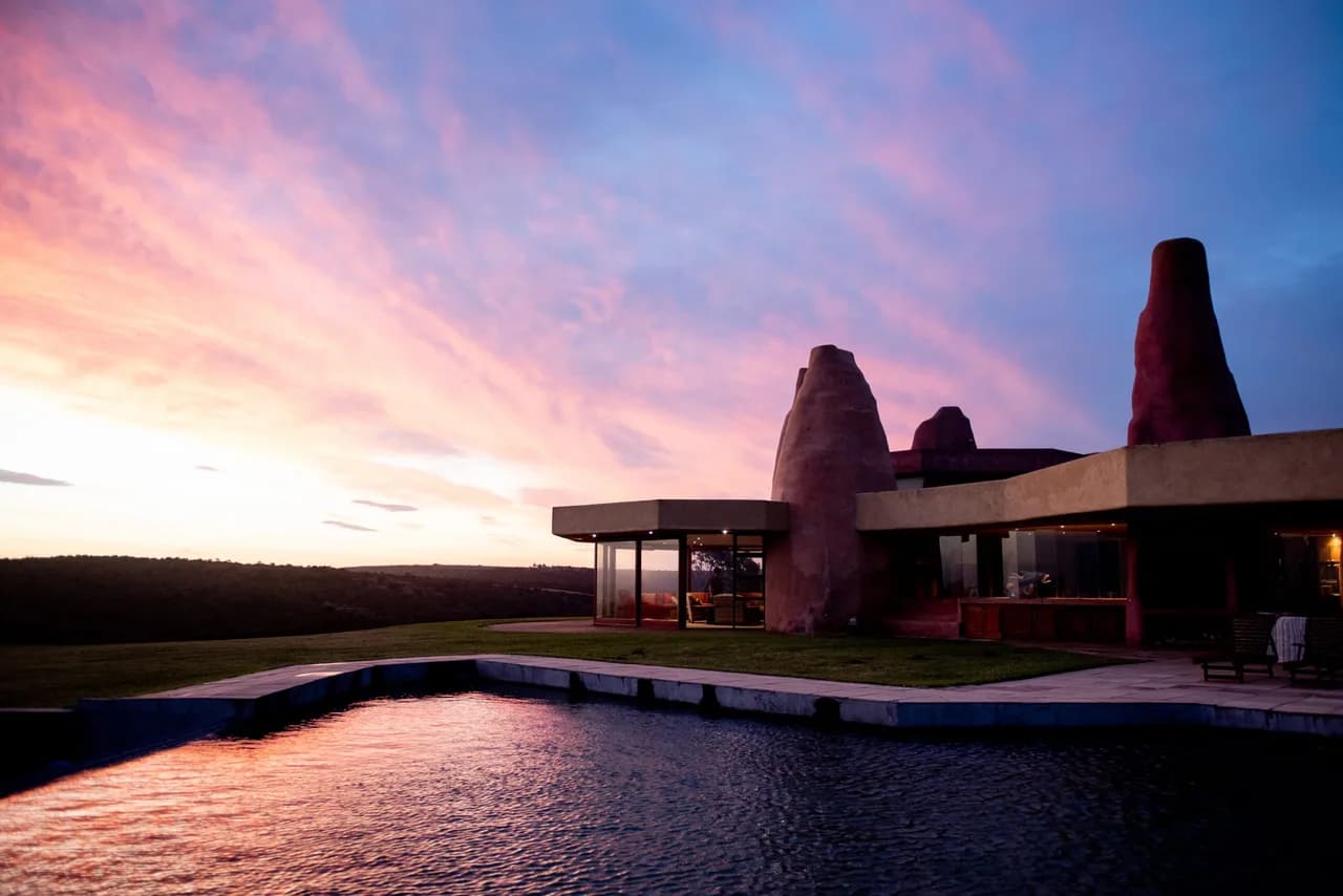 Natur-inspirierte Luxusvilla mit beheiztem Pool & spektakulärem Meerblick, Foto 5