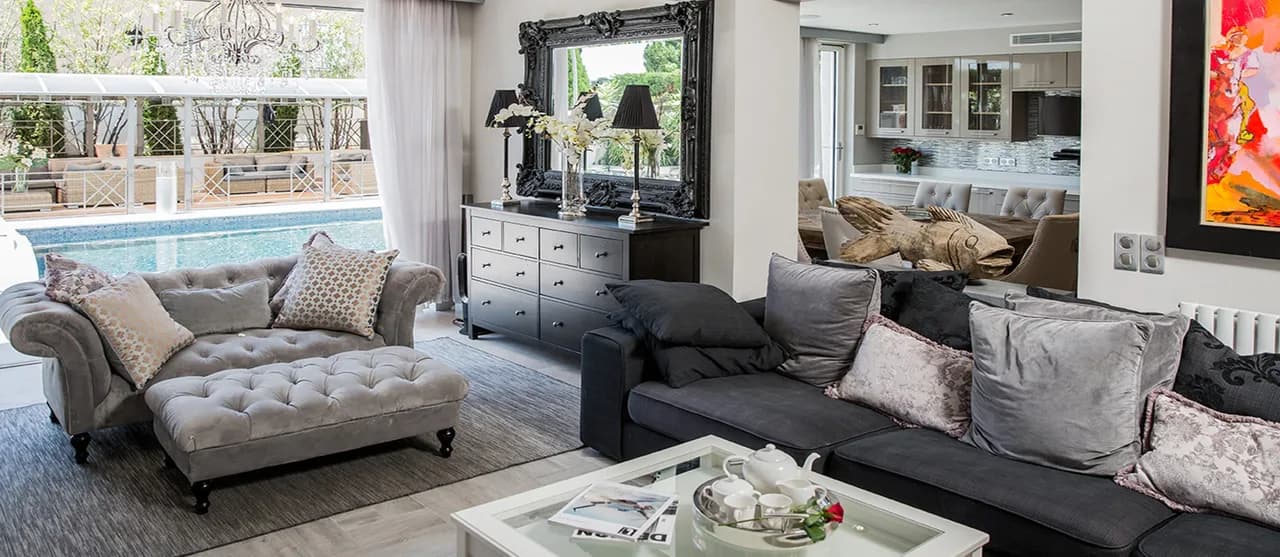 Contemporary Villa With Comfortable High Standard Decorations photo 5
