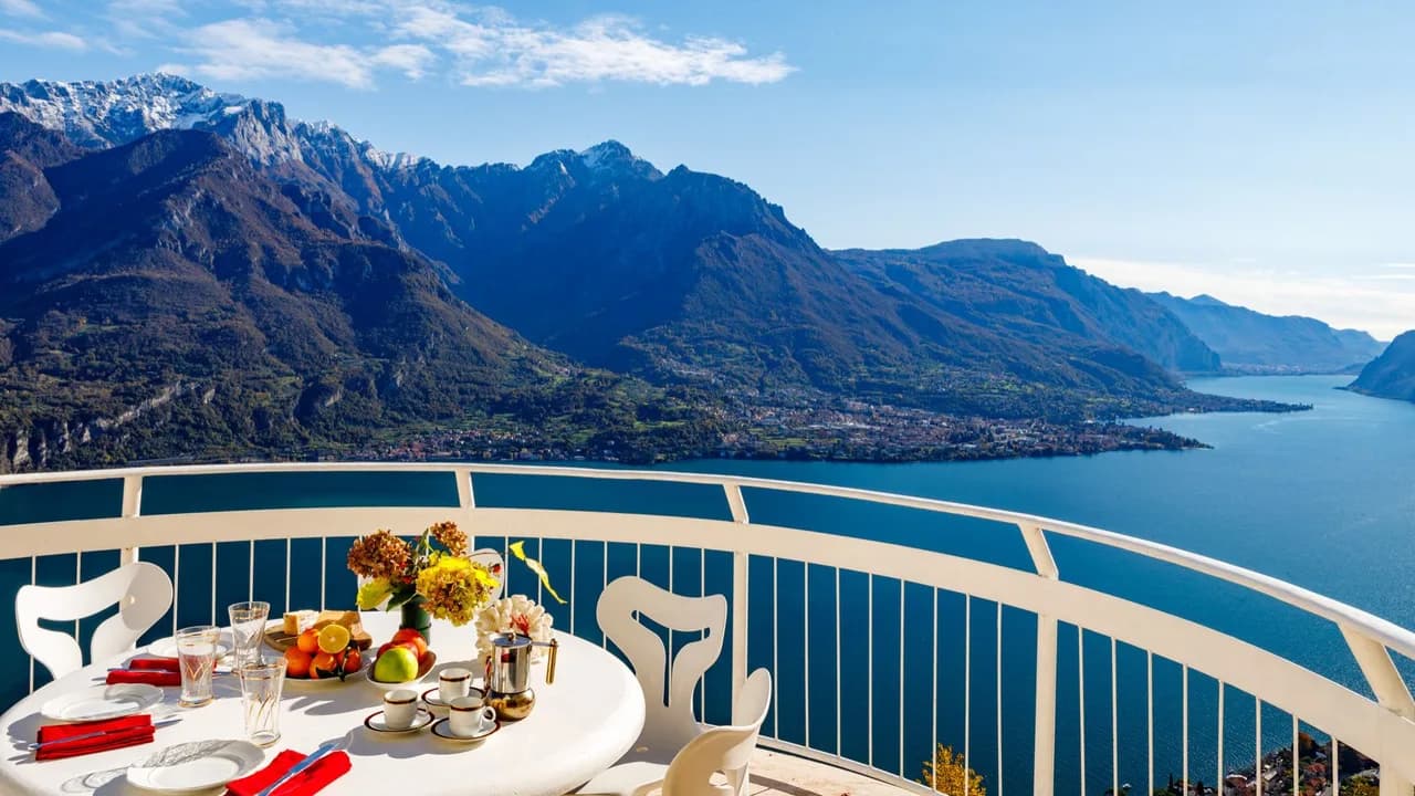 Espectacular villa de mediados de siglo con vistas asombrosas al lago de Como, foto 4