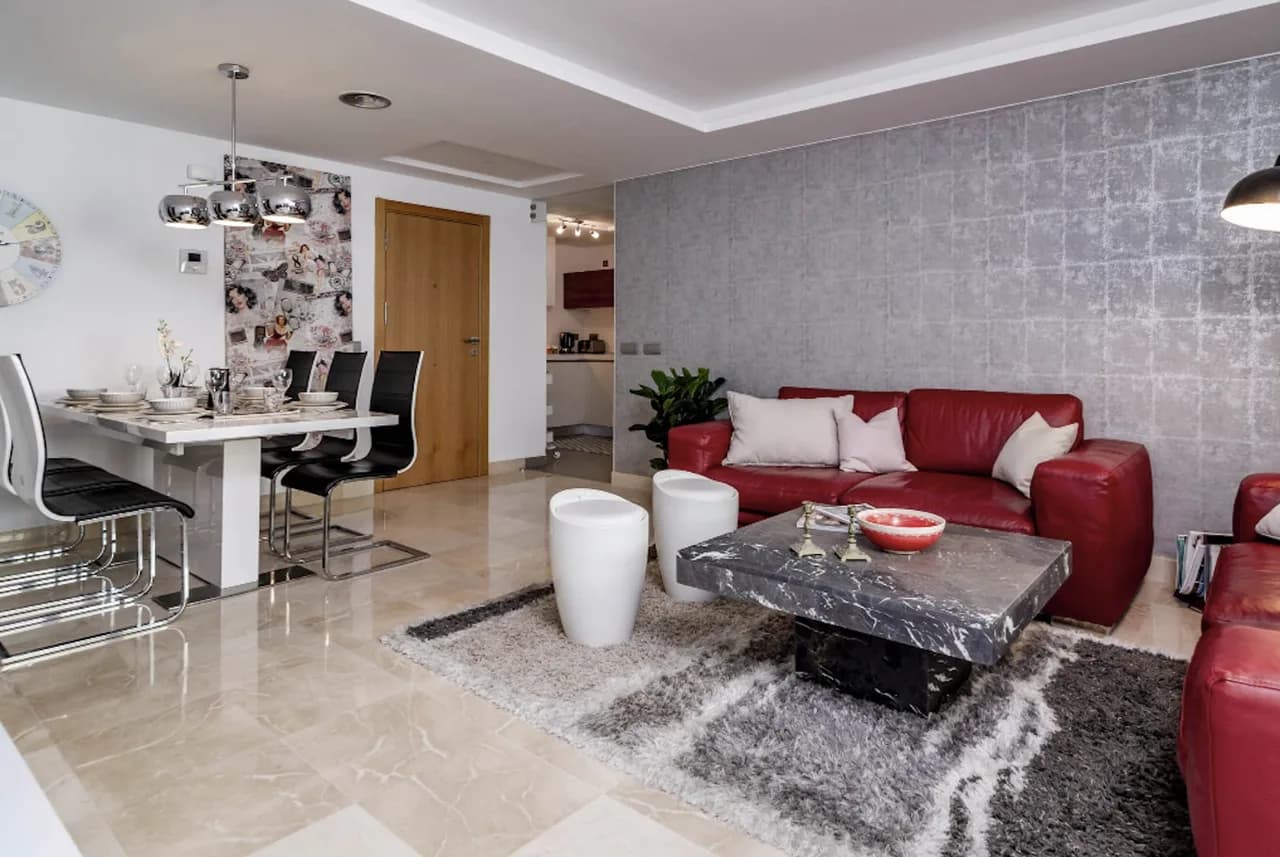 Moderno ático amueblado con buen gusto en una gran ubicación, foto 4