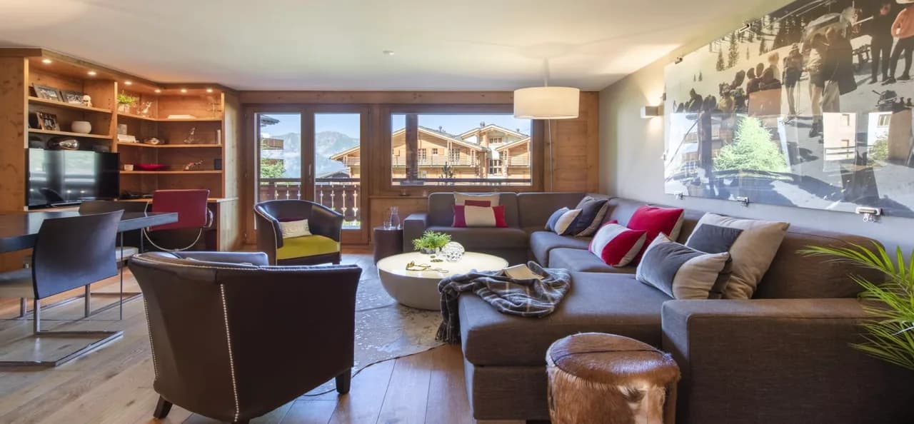 Appartement confortable avec des meubles modernes de bon goût, photo 3