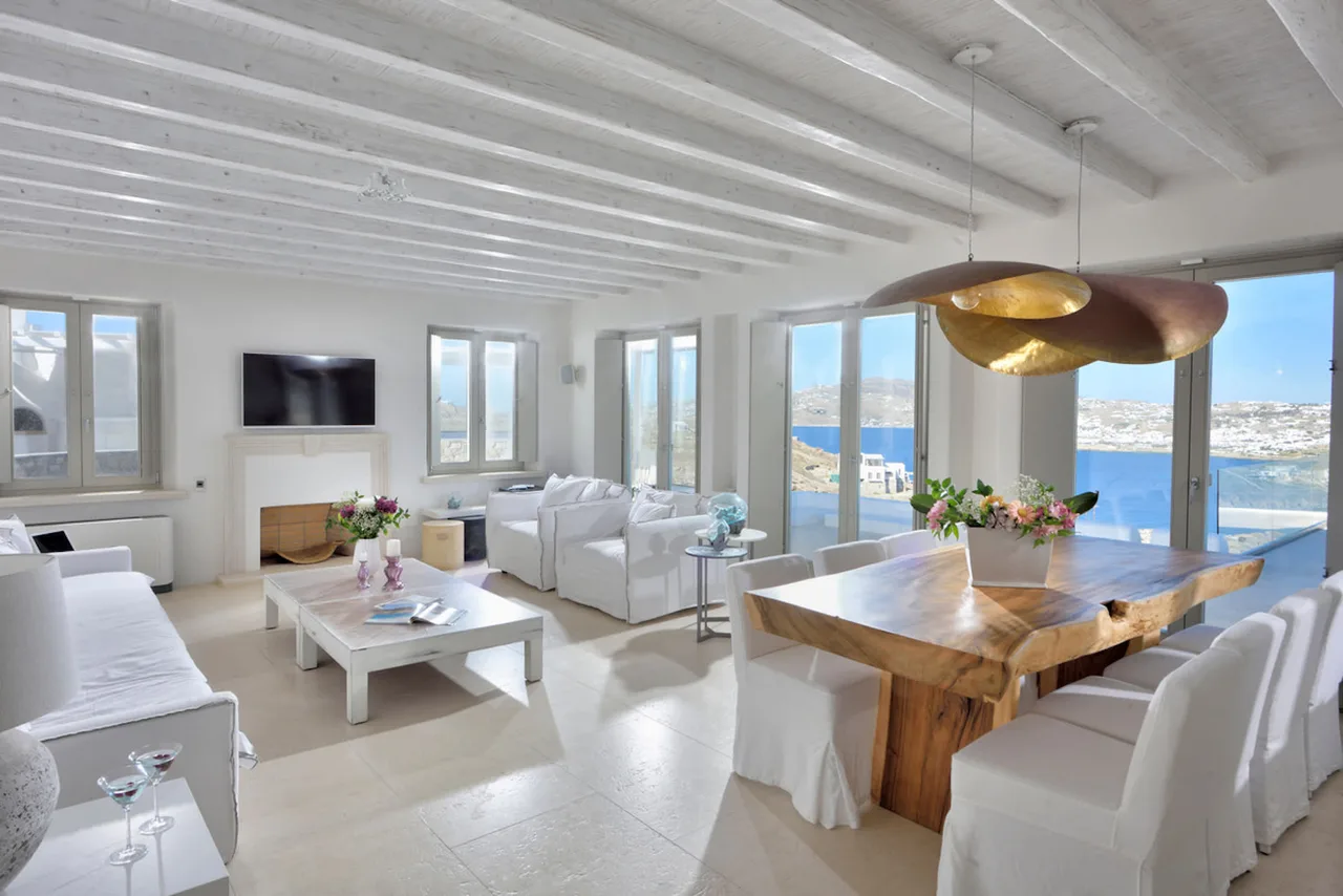 Villa con panorámica intrigante y acabados elegantes, foto 2