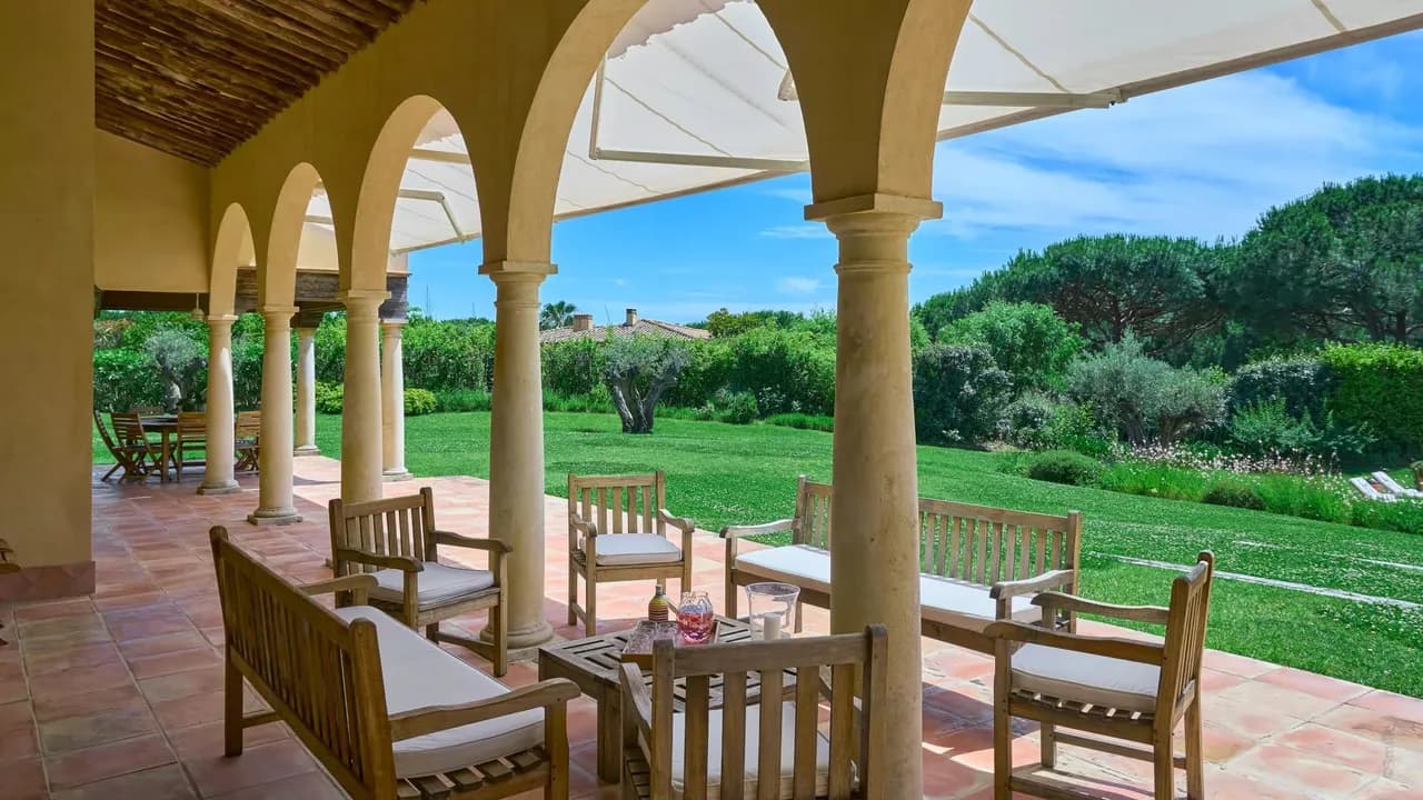 MAGNIFIKANTE VILLA IM HERZEN DER PARKS VON ST TROPEZ, Foto 4