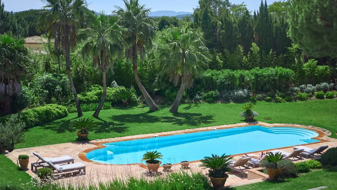 MAGNIFIKANTE VILLA IM HERZEN DER PARKS VON ST TROPEZ, Foto 5