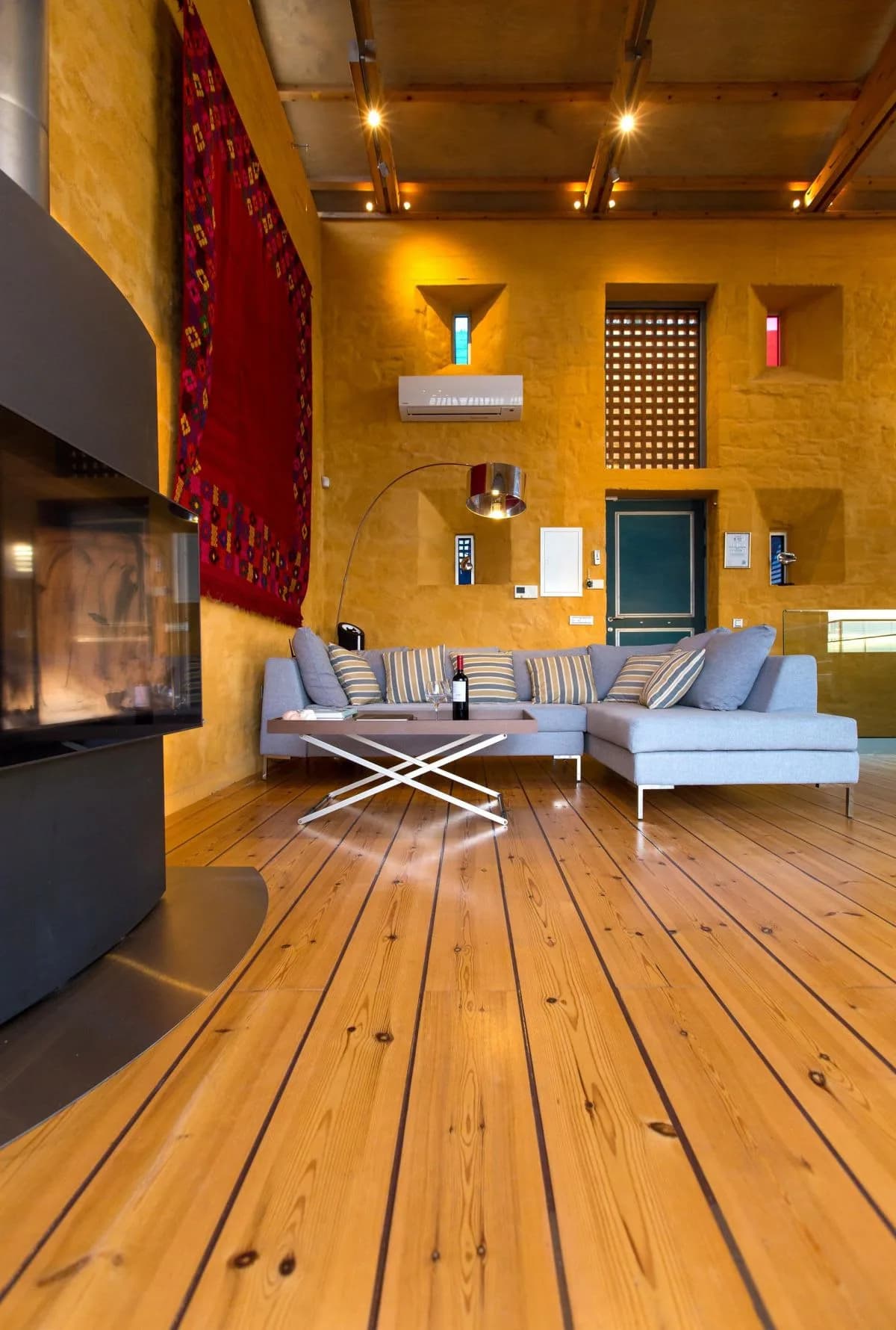 VILLA DE VACANCES UNIQUE ET TERREUSE AVEC JACUZZI ET PISCINE, photo 2