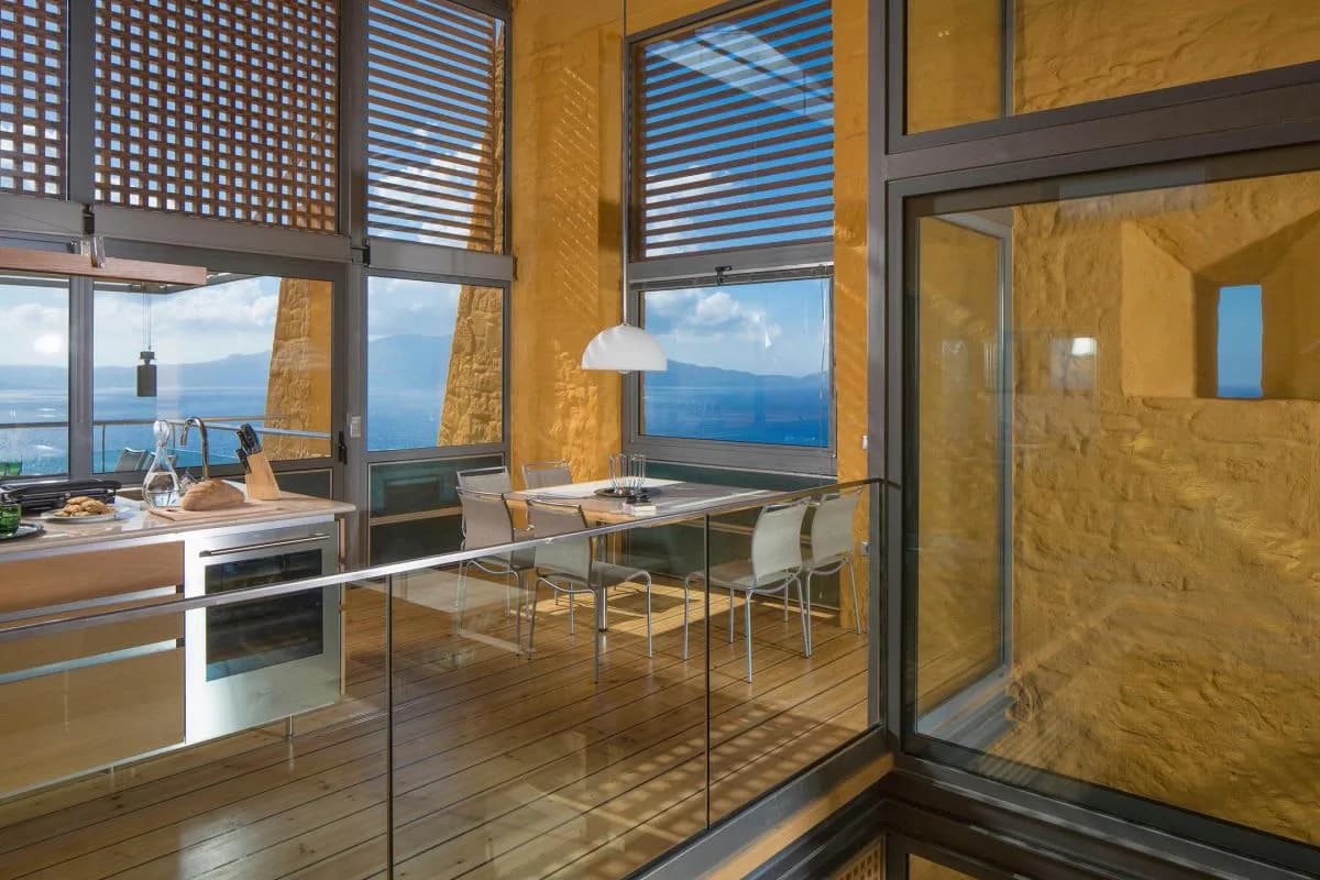 VILLA DE VACANCES UNIQUE ET TERREUSE AVEC JACUZZI ET PISCINE, photo 4