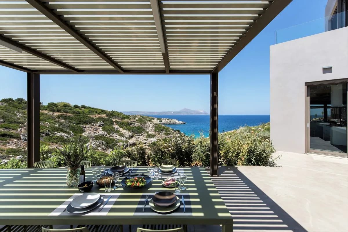 EINZIGARTIGE ELEGANTE VILLA MIT INFINITY-POOL, Foto 4