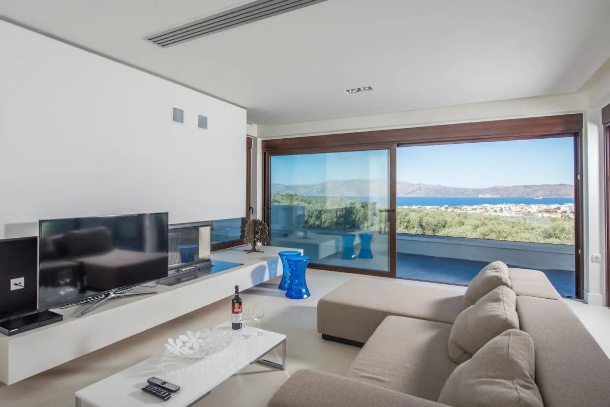 TRADITIONELLE LUXUSVILLA MIT ATEMBERAUBENDEM POOL UND MEERBLICK, Foto 5