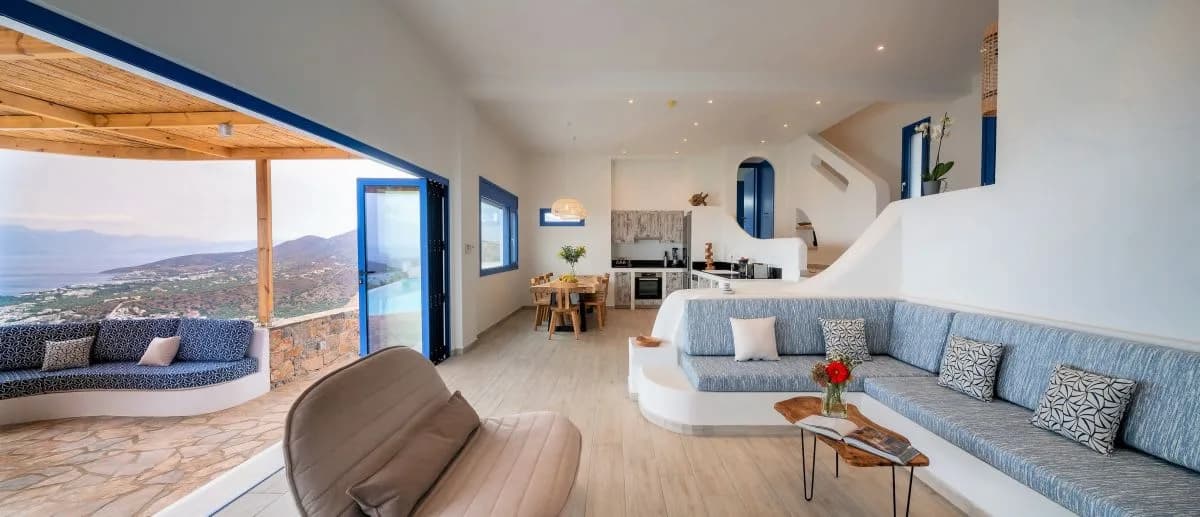 MODERNE FERIENVILLA MIT INFINITY-POOL, Foto 2