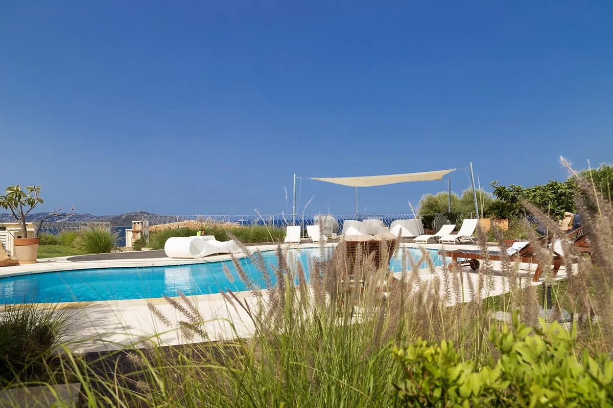 Moderne italienische Villa mit Pool und Jacuzzi, Foto 2