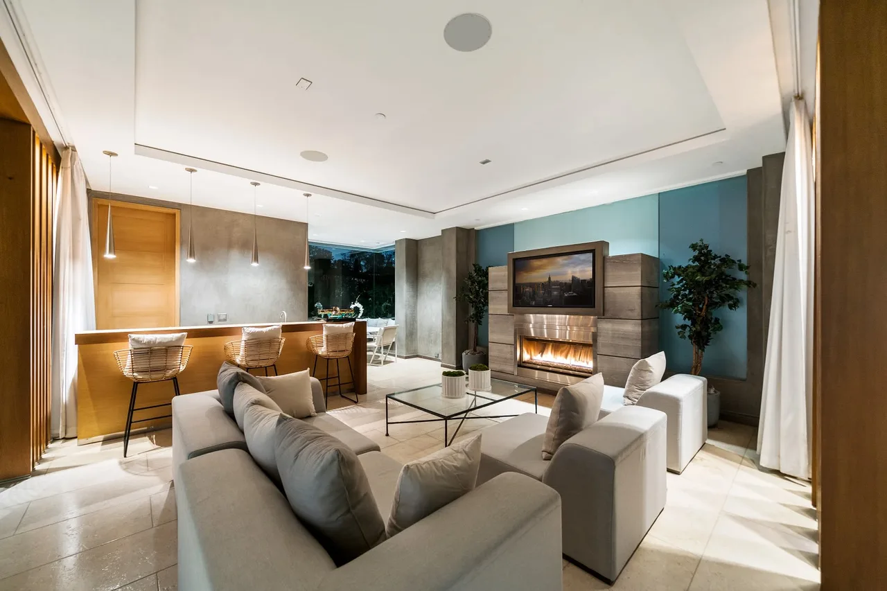 Mansion Ultra Moderne sur Sunset Strip, photo 2