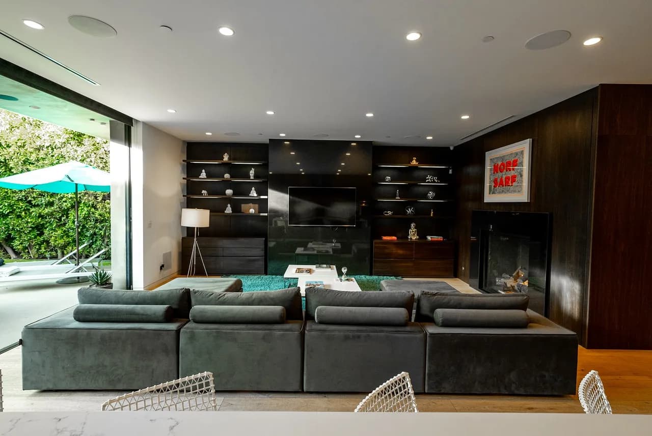Opulente moderne Melrose-Oase, Foto 2