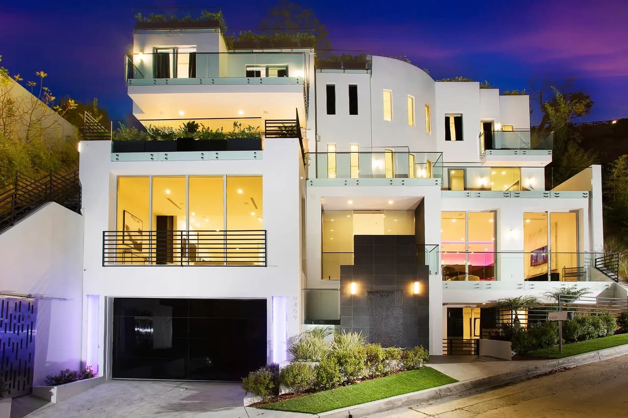 Beverly Hills Villa mit 3 Etagen, Foto 2