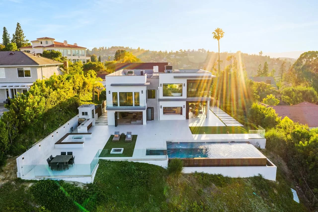 Modernisitc Masterpiece Mansion In Tarzana, photo 5